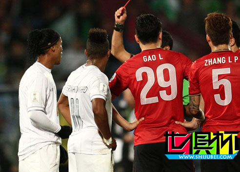2013世俱杯上趙旭日犯規激怒小羅，報復還擊被紅牌罰下-第3張圖片-世俱杯