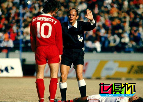 1981年12月第二屆豐田杯巴西弗拉門戈隊(duì)3比0完勝英格蘭利物浦隊(duì)