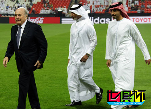 布拉特2010年親臨世俱杯揭幕戰,開幕儀式很精彩